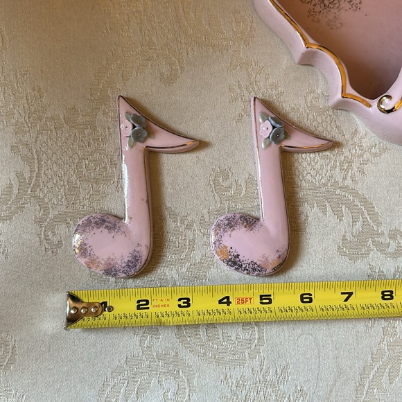 Vintage hand painted porcelain Artmark violin wall pocket w/musical notes, 1950s - Picture 15 of 15